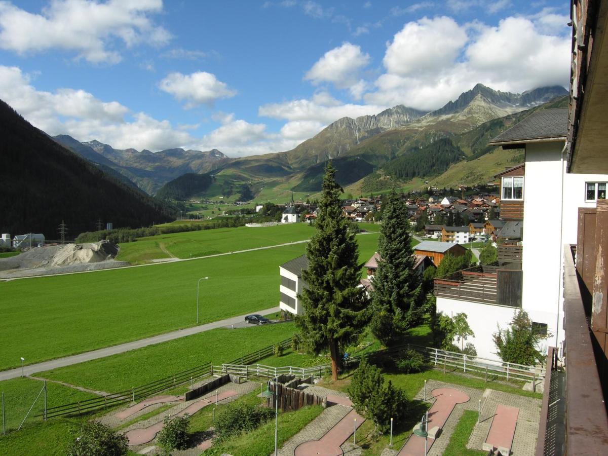 Jugendhotel Alpina Sedrun Luaran gambar